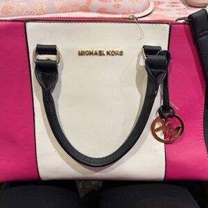 Michael Kors Pink and White Women's Bag